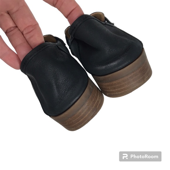 Lucky Brand Black Leather Loafer - Picture 5 of 10